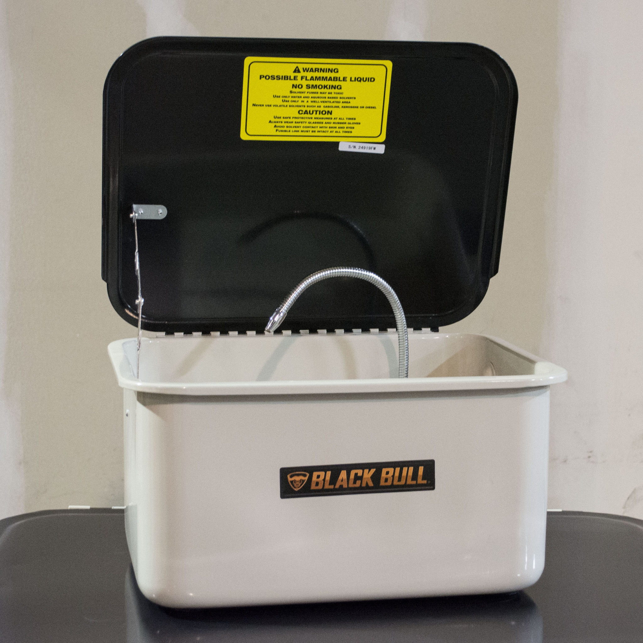 Black Bull 3.5 Gallon Portable Parts Washer Buffalo Corp
