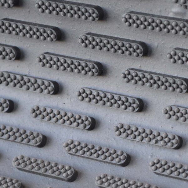 3 x 5 Foot Commercial Slotted Scraper Rubber Mat