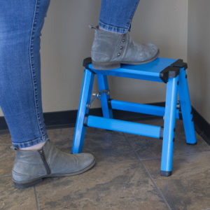 Lightweight Single Step Aluminum Step Stool Bright Blue