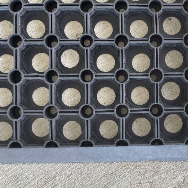 Rubber Stair Drainage Tread